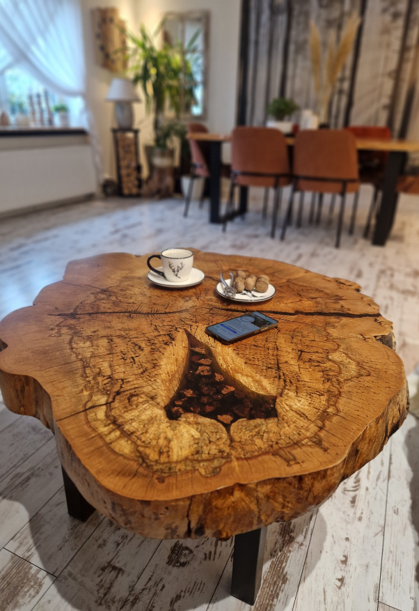 Stolik bukowy, stolik okrągły, stolik kawowy, stolik drewniany, stolik z drewna, plaster drewna, stolik do salonu, coffee table, stolik salonowy, stolik loftowy, stolik nowoczesny, mały stolik, stolik na metalowych nogach, stolik ręcznie robiony, stolik handmade, wood, woodentable, woodart, handmade