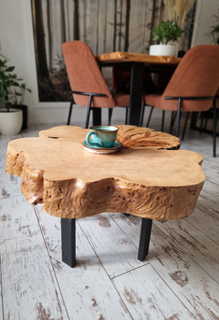 Stolik okrągły, stolik kawowy, stolik drewniany, stolik z drewna, plaster drewna, stolik do salonu, coffee table, stolik salonowy, stolik loftowy, stolik nowoczesny, mały stolik, stolik na metalowych nogach, stolik ręcznie robiony, stolik handmade, wood, woodentable, woodart, handmade